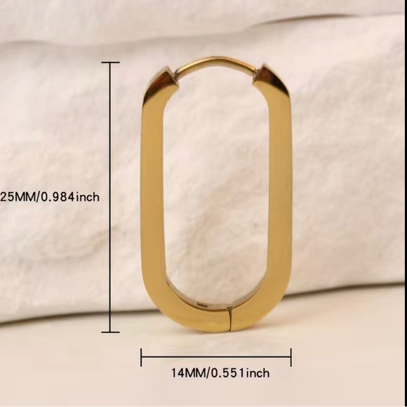 NWT 18k Gold plated modern hoop earrings - Picture 2 of 3